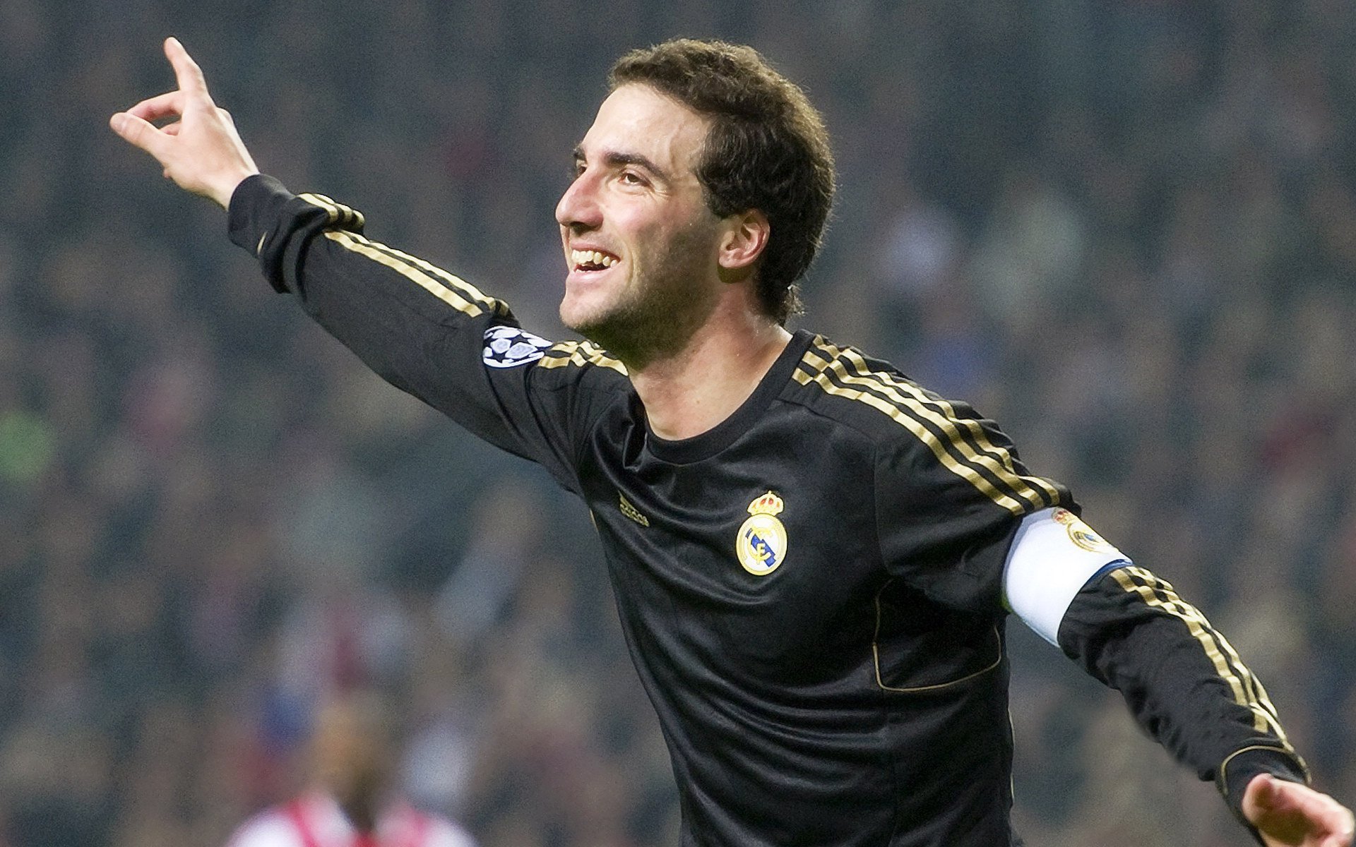 亚洲杯中国青年队爆冷 球迷议论纷纷，中国足球亚青赛